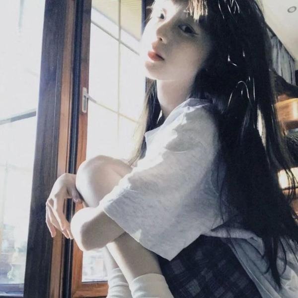 他是龙